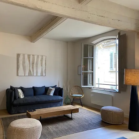 Plein Centre Historique D’avignon